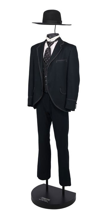 kurt-russell-tombstone-wyatt-earp-costume2 kurt-russell-tombstone-wyatt-earp-costume2