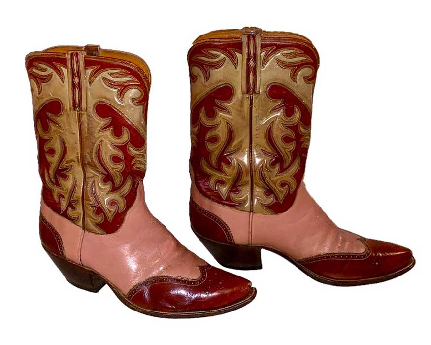 Gene Autry’s personal boots worn in
films and appearances. Property of The B.B. Hudspeth Collection.
